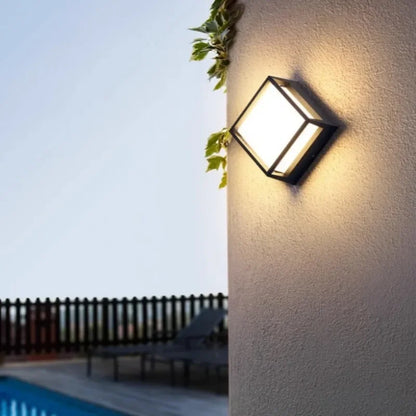Jeda Outdoor Light