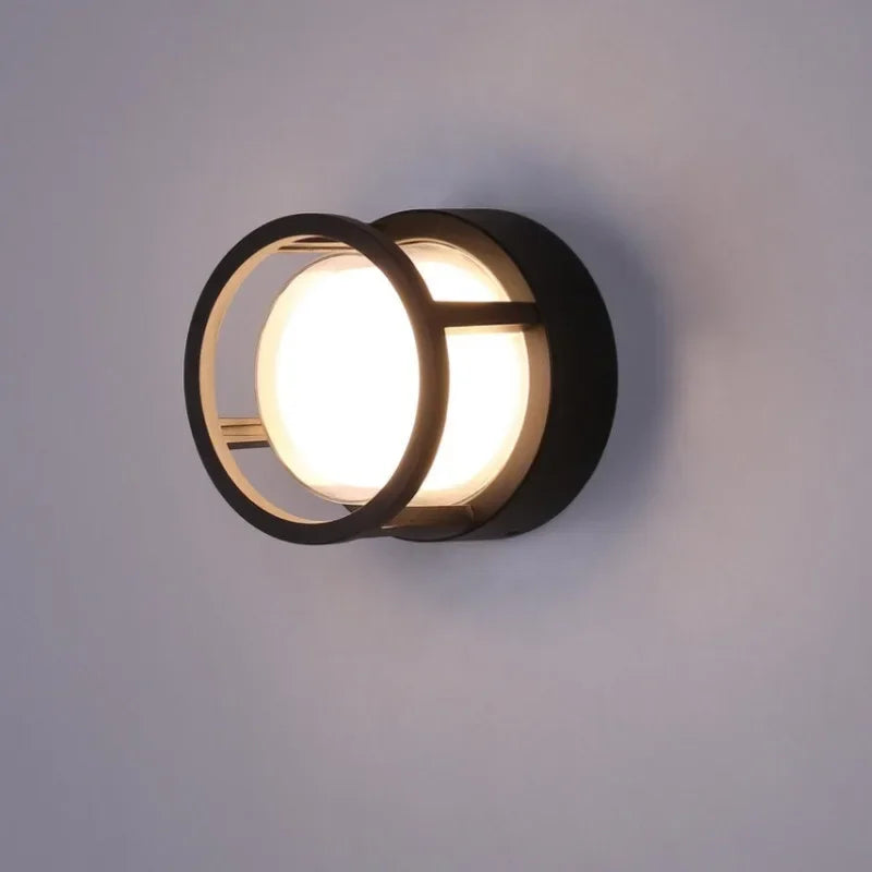Jeda Outdoor Light