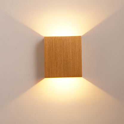 Bulva Wall Light