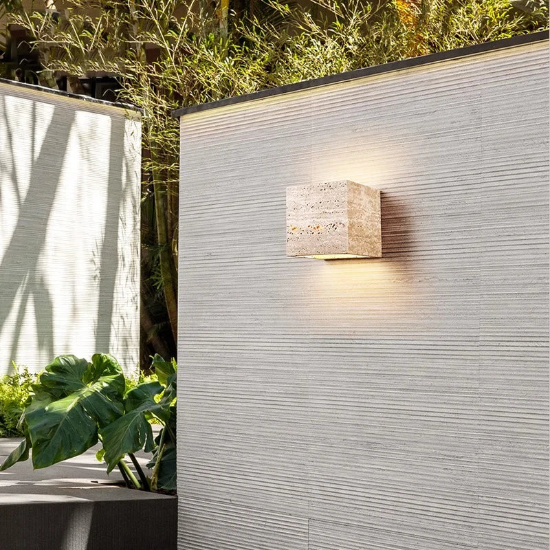 Quado Wall Lamp