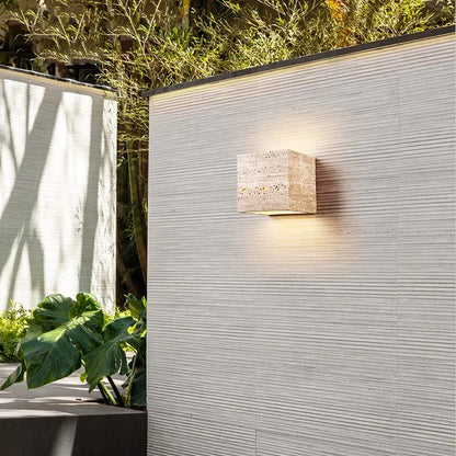 Quado Wall Lamp