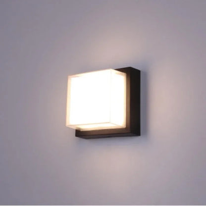 Jeda Outdoor Light